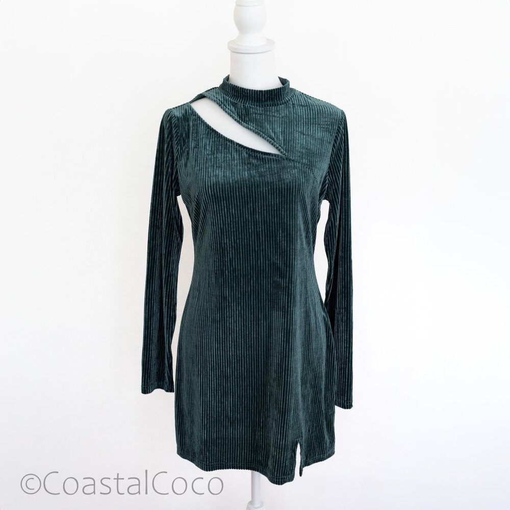 Le Lis Ribbed Velour Forest Green Dress L Mini Cutout Velvet Cocktail Party NWT